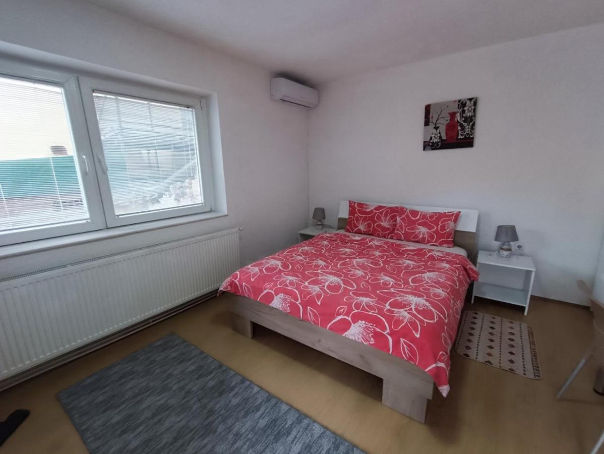 City Center Apartments Prilep Exteriör bild